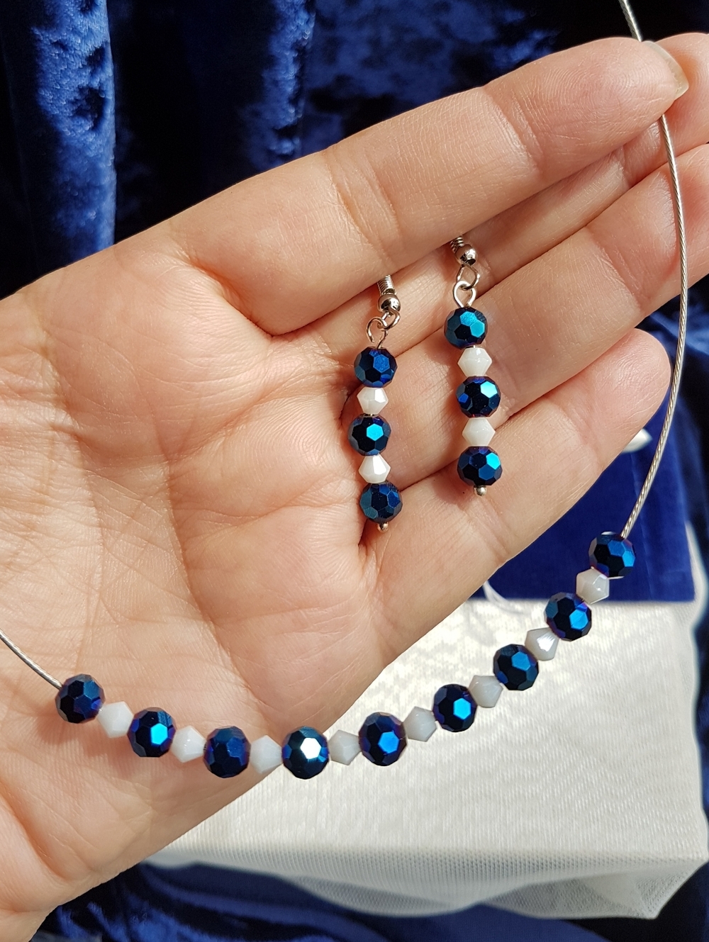 Swarovski Elements Metallic Blue & White Delicate Choker Necklace NEW - Picture 5 of 15